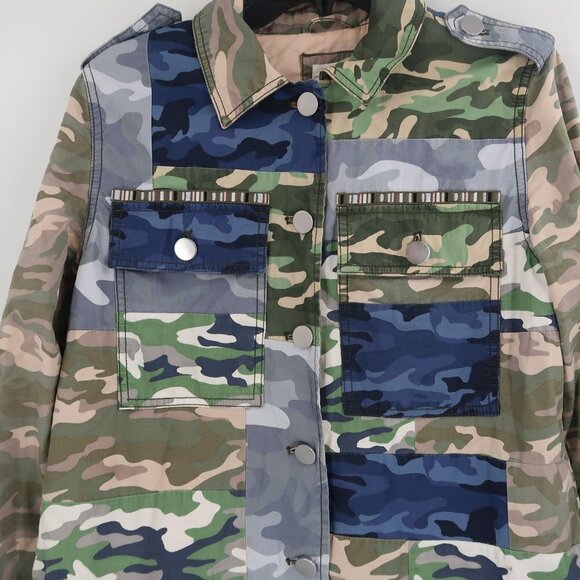 GAP Women's Multi-Colored Camo Jacket size Small - Picture 9 of 12